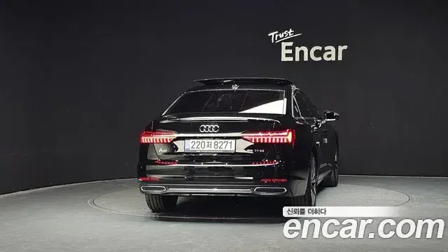 Audi A6 2021 — ფოტო 7/20