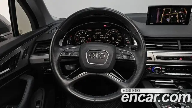 Audi Q7 2019 — Фото 14/20