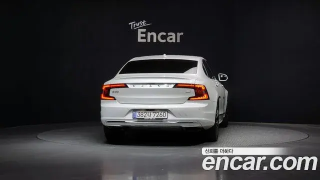 Volvo S90 2023 — Фото 4/20