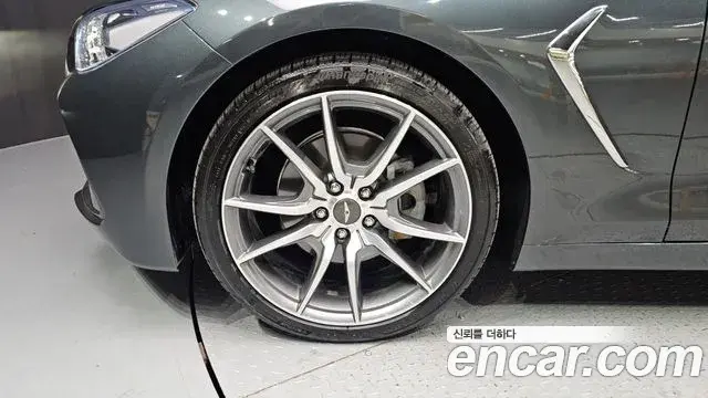 Genesis G70 2019 — Photo 7/20