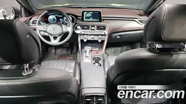 Genesis G70 2019 — Photo 6/20