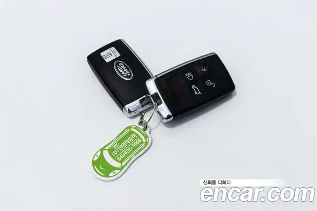 Land Rover Discovery 5 2019 — Şəkil 11/18