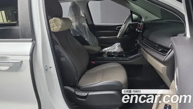 Kia Carnival 2024 — Şəkil 4/20