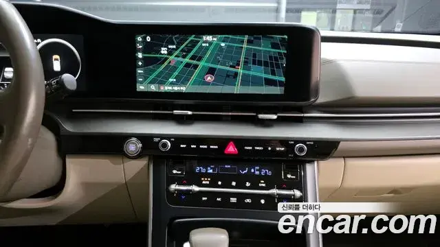 Kia Carnival 2021 — Фото 18/20