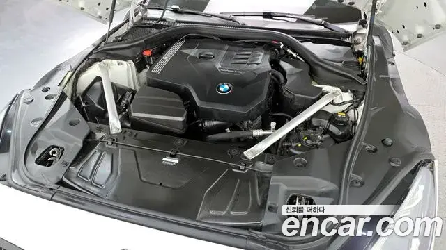 BMW Z4 2022 — Şəkil 13/20