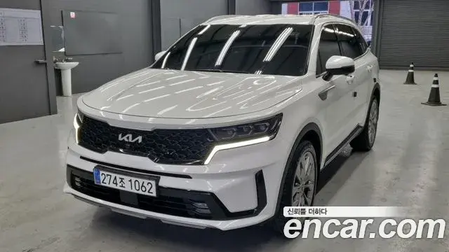 Kia Sorento 2021 — Фото 1/18