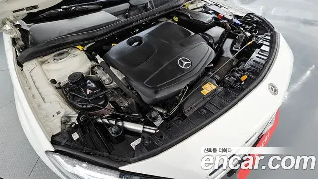 Mercedes-Benz GLA-Class 2019 — ფოტო 14/20