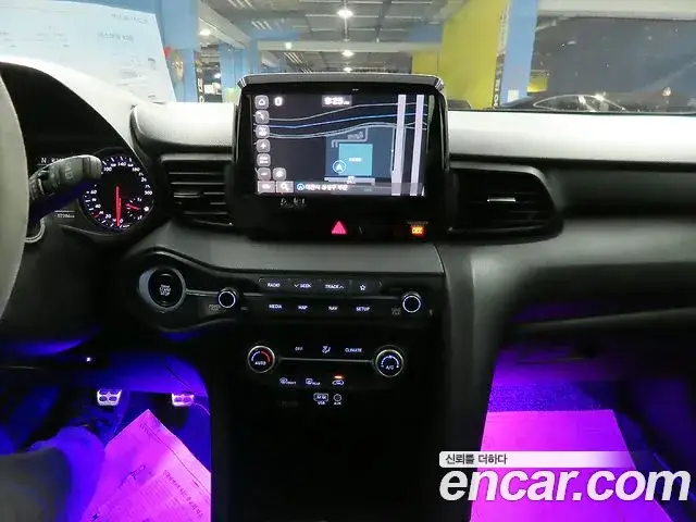 Hyundai Veloster, 2020