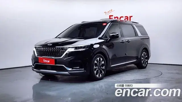 Kia Carnival 2021 — Photo 1/20