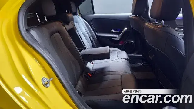 Mercedes-Benz A-Class 2022 — Photo 19/20
