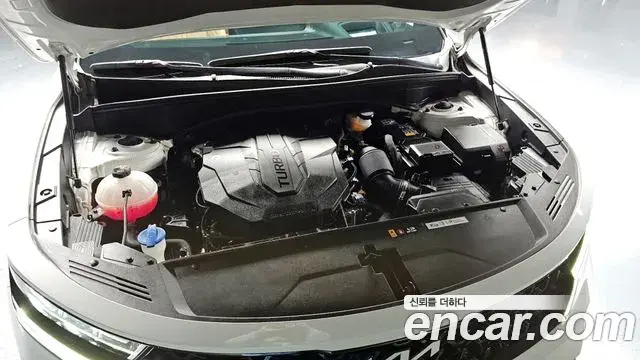 Kia Sorento 2023 — Şəkil 17/20