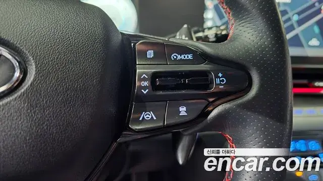 Hyundai The New Avante Hybrid 2021 — Photo 16/20