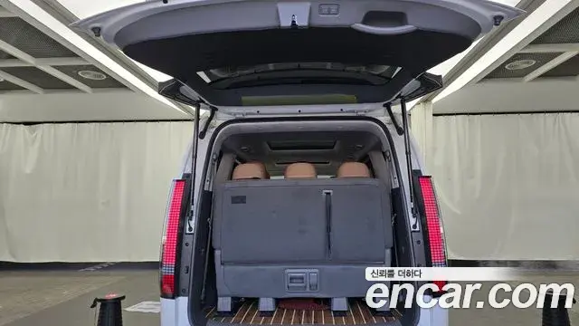 Hyundai Staria 2023 — Şəkil 15/20