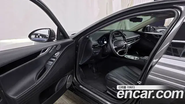 Genesis G80 2022 — ფოტო 8/20