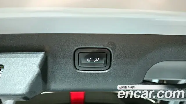 Hyundai Kona Hybrid 2023 — ფოტო 15/20