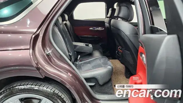 Genesis GV70, 2021