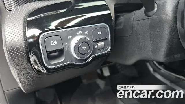 Mercedes-Benz A-Class 2021 — Photo 5/20