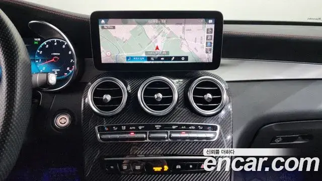Mercedes-Benz GLC-Class 2021 — Photo 5/20