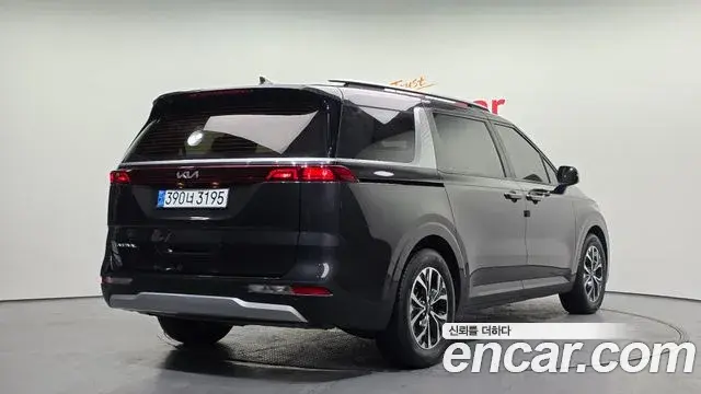 Kia Carnival 2021 — Фото 2/20