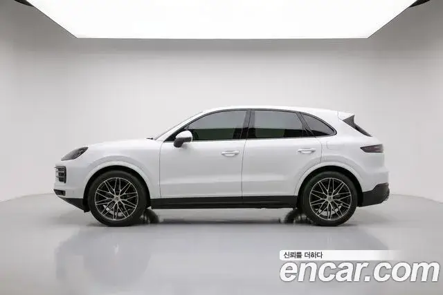 Porsche Cayenne, 2023