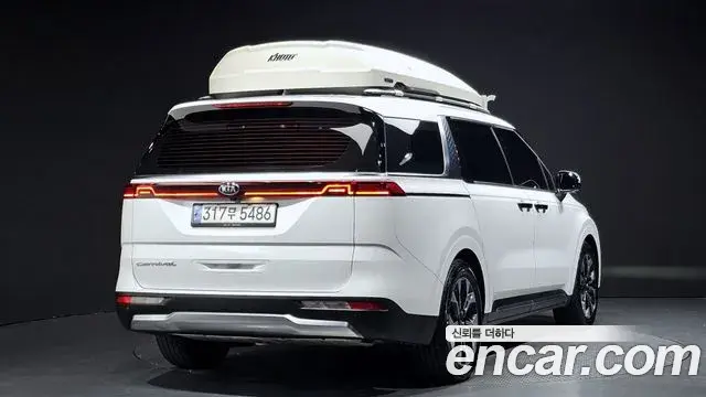Kia Carnival 2021 — Фото 2/20