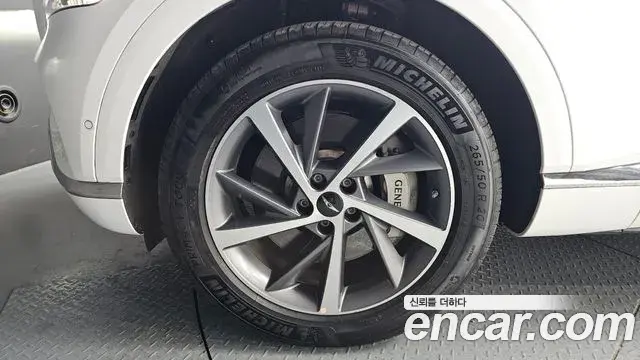 Genesis GV80 2024 — Photo 8/20