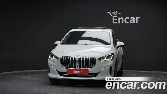 BMW 2 Series Active Tourer 2023 — ფოტო 14/20