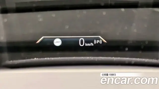 BMW 2 Series Active Tourer 2023 — ფოტო 8/20
