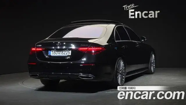 Mercedes-Benz S-Class 2024 — Фото 2/20