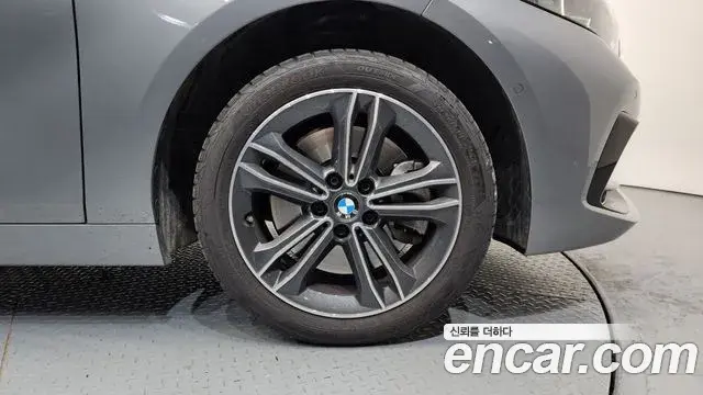 BMW 1 Series 2023 — ფოტო 13/20