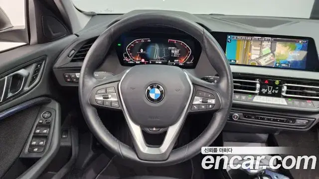 BMW 1 Series 2023 — ფოტო 9/20
