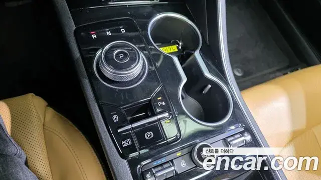 Kia K5 2021 — ფოტო 15/20