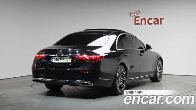 Mercedes-Benz S-Class 2022 — Photo 19/20