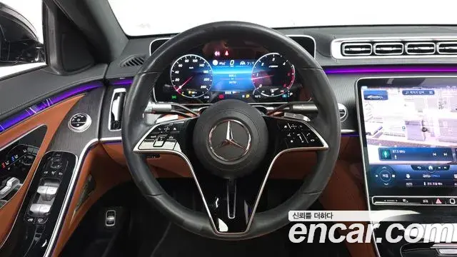 Mercedes-Benz S-Class 2022 — Photo 6/20