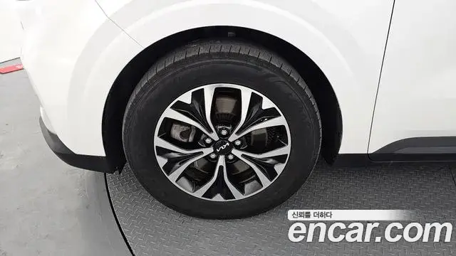 Kia Carnival 2023 — Şəkil 5/20
