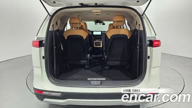 Kia Carnival 2023 — Şəkil 20/20