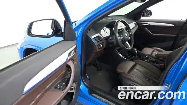 BMW X1 2021 — Şəkil 7/20