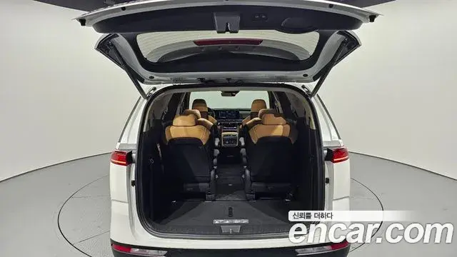 Kia Carnival 2020 — Фото 20/20
