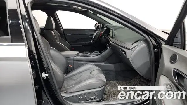Hyundai Sonata Hybrid 2021 — ფოტო 20/20