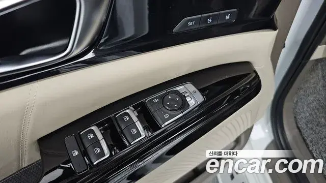 Kia Carnival 2021 — Фото 13/20