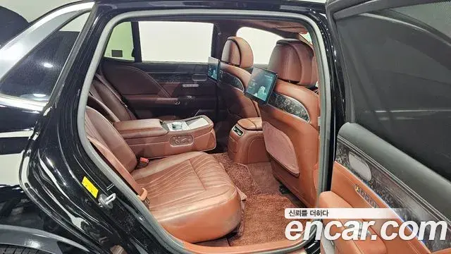 Genesis G90 2022 — Şəkil 13/20