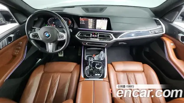 BMW X7 2021 — Фото 7/20