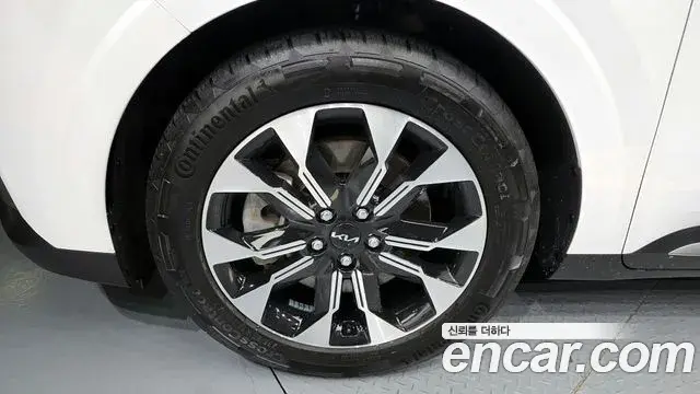 Kia Carnival 2022 — Photo 5/20