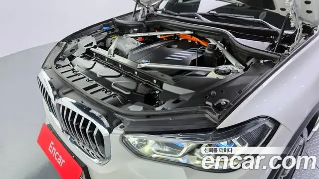 BMW X5 2022 — ფოტო 18/20