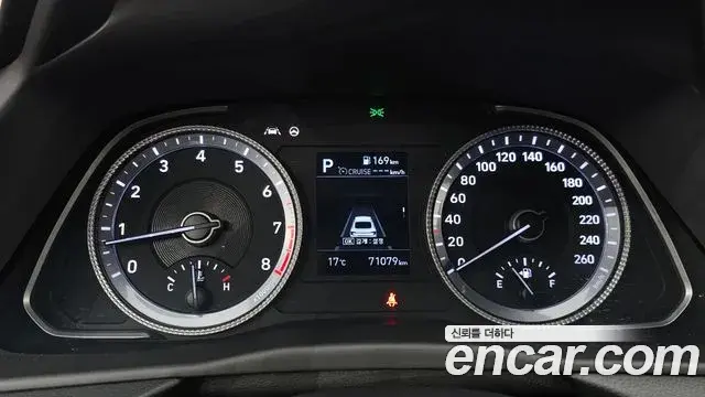 Hyundai Sonata Hybrid 2019 — Şəkil 13/20
