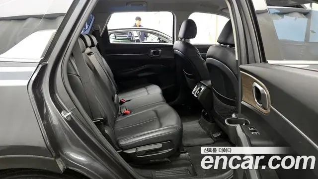 Kia Sorento 2020 — Şəkil 19/20