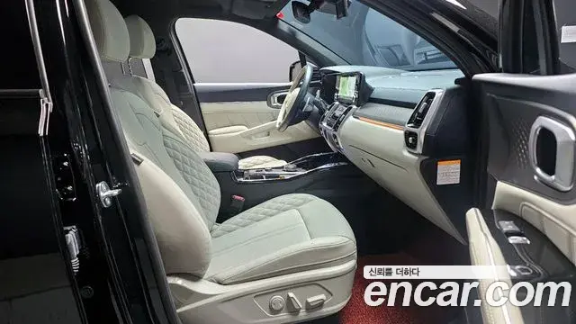 Kia Sorento 2023 — Şəkil 13/20