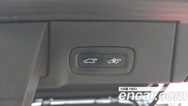 Volvo V90 Cross Country 2019 — Şəkil 18/37