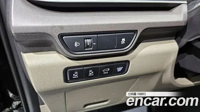 Kia Carnival 2024 — Фото 16/20