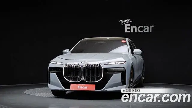BMW 7 Series 2025 — ფოტო 31/31